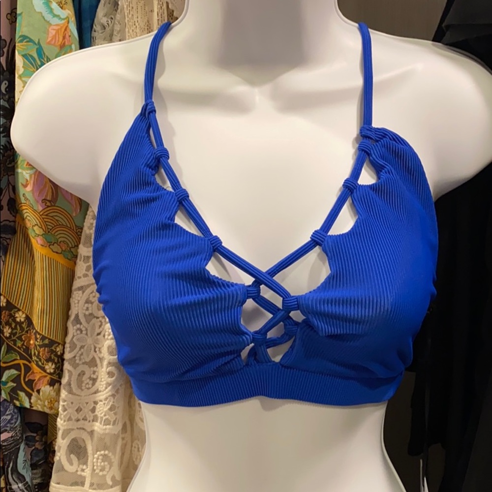CARBON 38 Royal Blue Workout top M